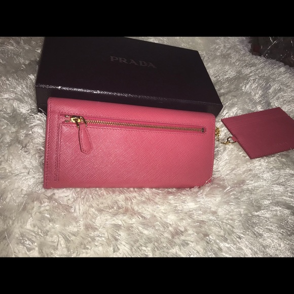 Prada pink wallet with card case - Picture 5 of 5